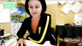 Having Joy on Web Cam with Strangers at Work - VikkiSexy