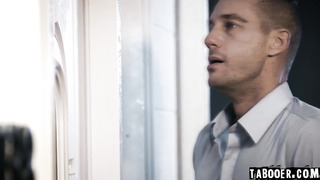 Lydia suggests getting together with Ryan to avenge her daddy and Ryans bestfriend