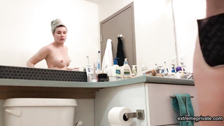 snooping my niece and craving to shag her rump