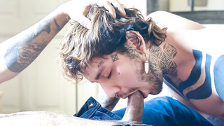 Discovering the hot new neighbors ass