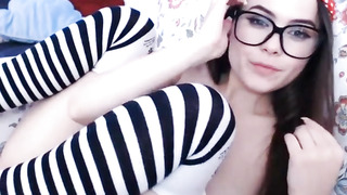 Nerdy Babe playing with her Lush Vibrator