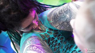 Illuz has a strapon to use on Anuskatzz