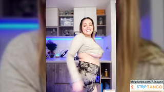 Alirawrz Adult cam live chat at stripTango