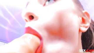 Crazy Honey Fellate Her Fake penis With Passion